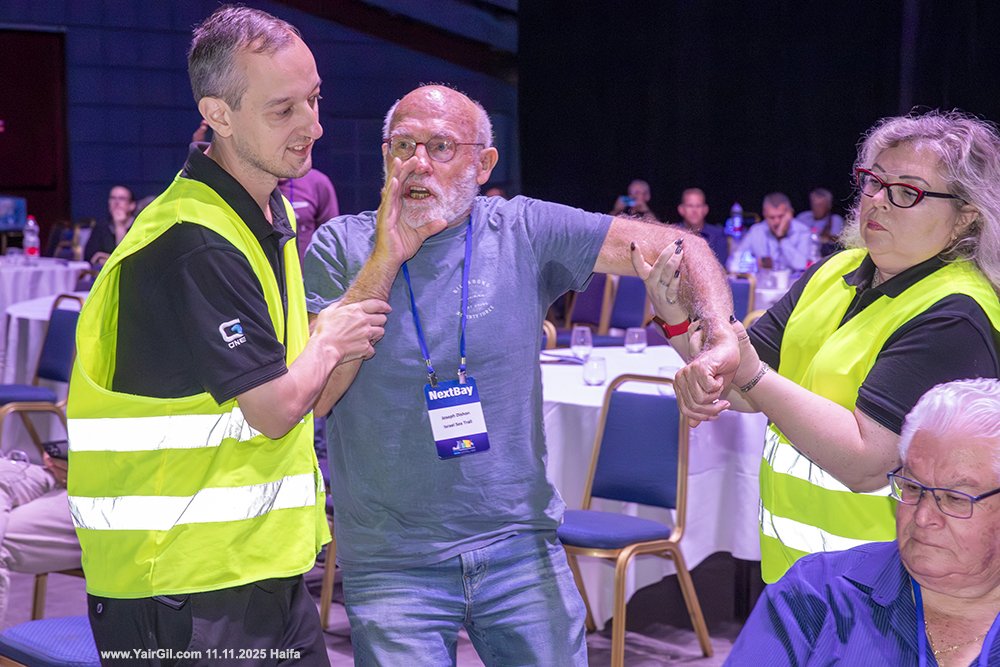 ועידת המפרץ הבינלאומית לאזוריות 2025, חיפה 11.11.2025 - מחאה מול שר החקלאות וביטחון המזון אבי דיכטר